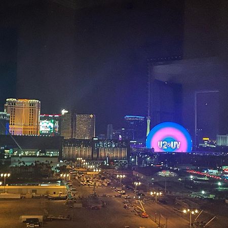 Signature Mgm Suite With Strip And Sphere View Las Vegas Exteriör bild