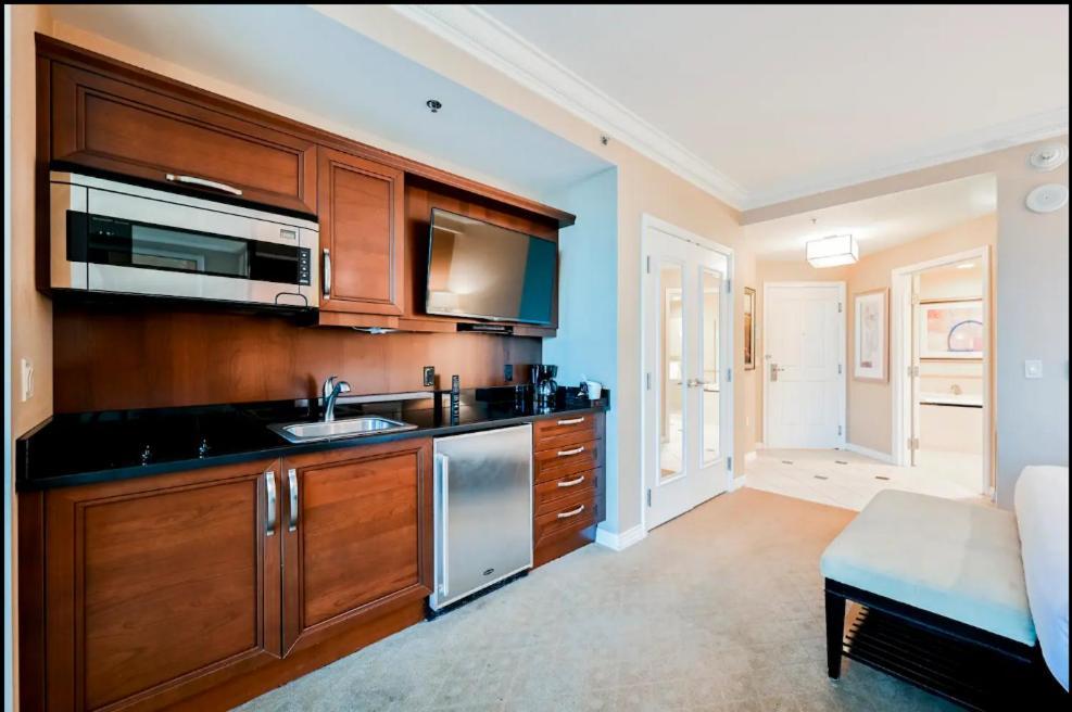 Signature Mgm Suite With Strip And Sphere View Las Vegas Exteriör bild